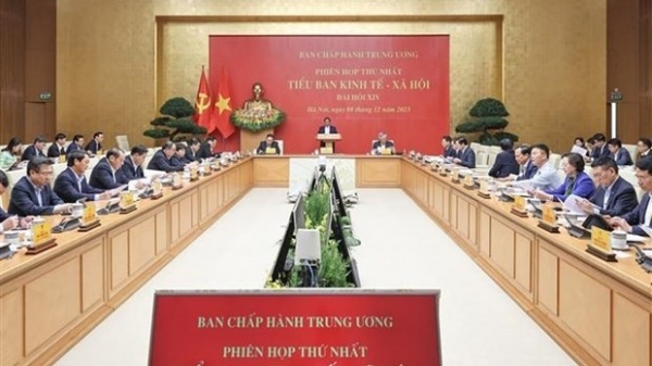 PM Pham Minh Chinh chairs meeting of 14th National Party Congress Socio-economic subcommittee