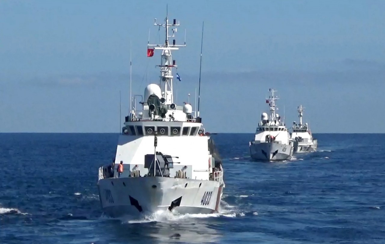 (12.10) Bộ Tư lệnh Cảnh sát biển Vùng 2 luôn sẵn sàng bảo vệ ngư dân trên biển. (Nguồn: Báo Quảng Nam)