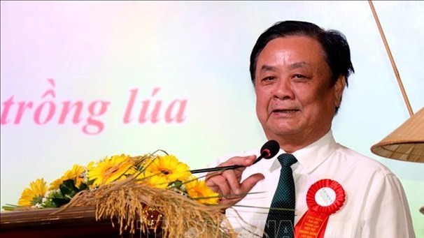 Vietnam Rice Industry Association  (VIETRISA) makes debut at its first Congress in Can Tho