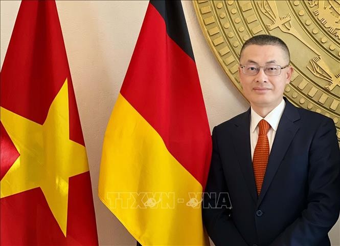 Vietnam hands over Berlin ASEAN Committee chairmanship role to Brunei