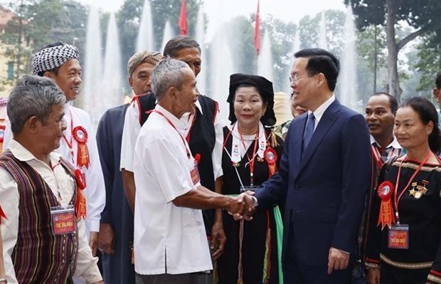 President hosts top citizens from ethnic minority groups | Society | Vietnam+ (VietnamPlus)