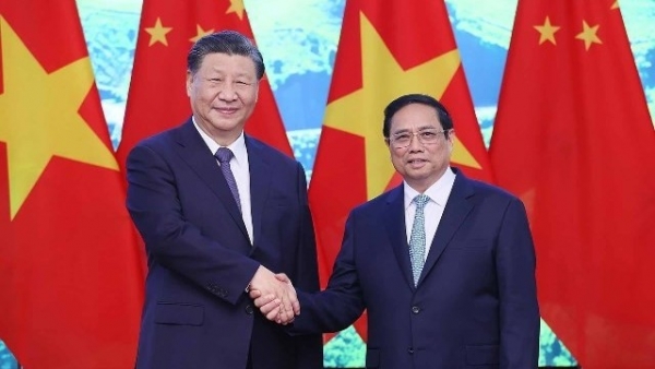 PM Pham Minh Chinh meets with Chinese Genereal Secretary and President Xi Jinping in Hanoi