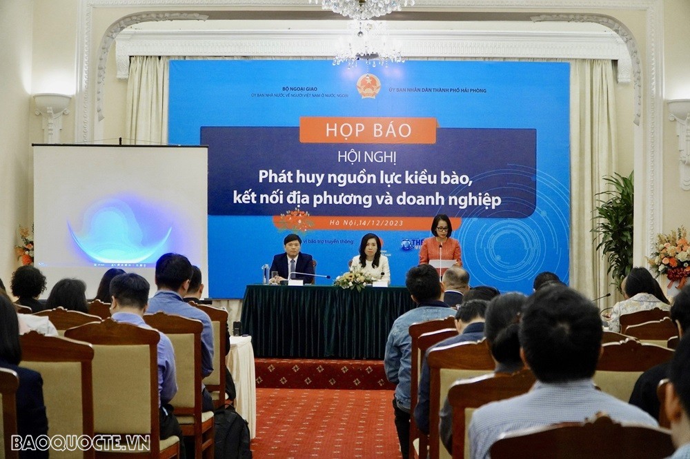Conference on tapping overseas Vietnamese resources to take place late December