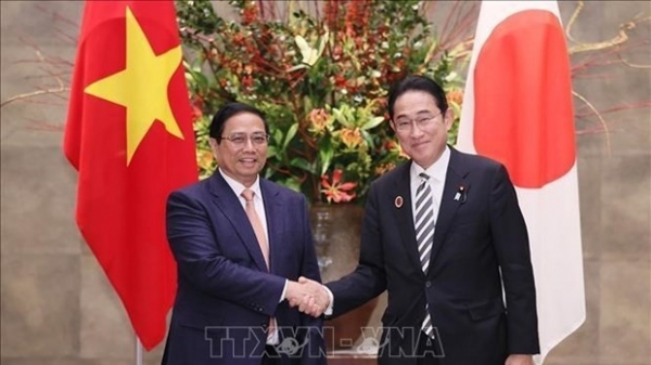 Vietnamese, Japanese PMs shares common perceptions on jointly consolidating political trust