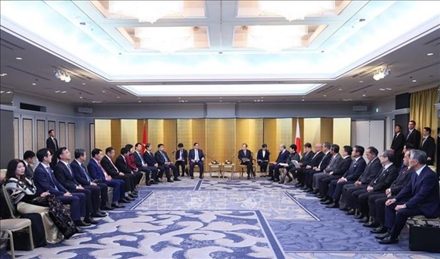 At the meeting between Prime Minister Pham Minh Chinh and Chairman of the Japan - Vietnam Parliamentary Friendship Alliance Nikai Toshihiro. (Photo: VNA)