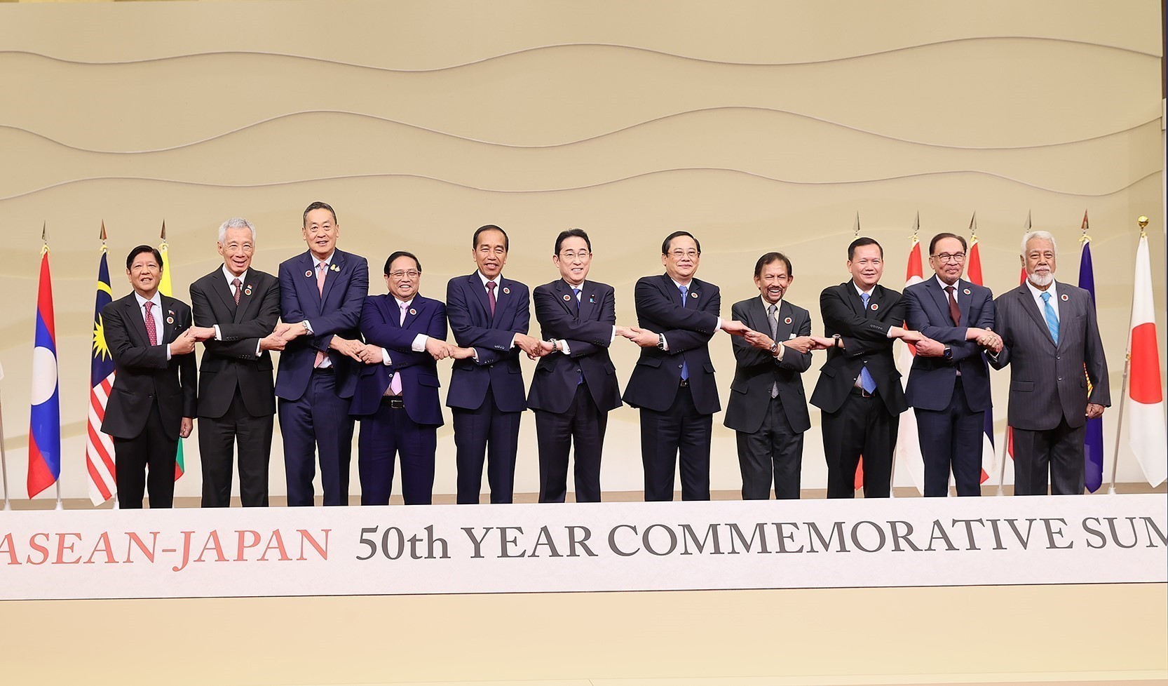 PM Pham Minh Chinh wraps up Japan trip for ASEAN-Japan Commemorative Summit
