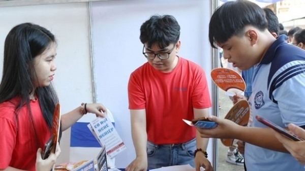 Some 20,000 job vacancies available for workers in Ho Chi Minh City