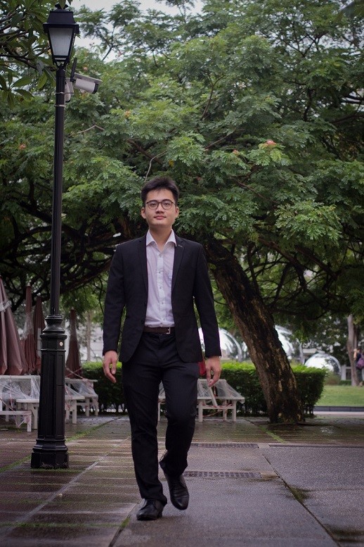 Devotion to building a young intellectual community of Vietnamese in Singapore