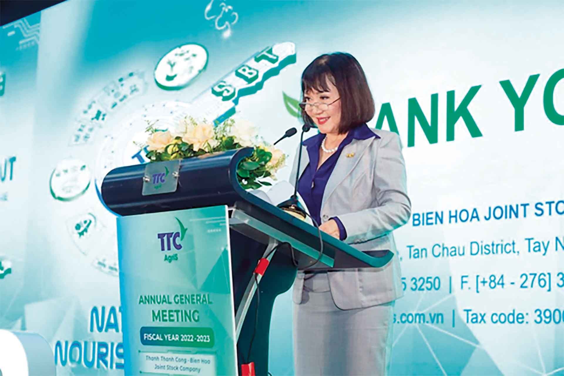 Mrs. Huynh Bich Ngoc, Chairlady of TTC AgriS, at the Annual General Meeting Financial Year 2022-2023.