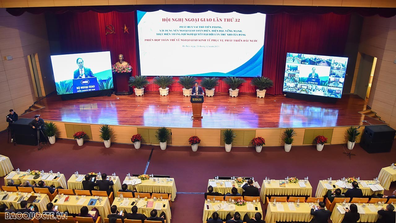 PM Pham Minh Chinh sets out major tasks in economic diplomacy at 32nd Diplomatic Conference PM Pham Minh Chinh sets out major tasks in economic diplomacy at 32nd Diplomatic Conference