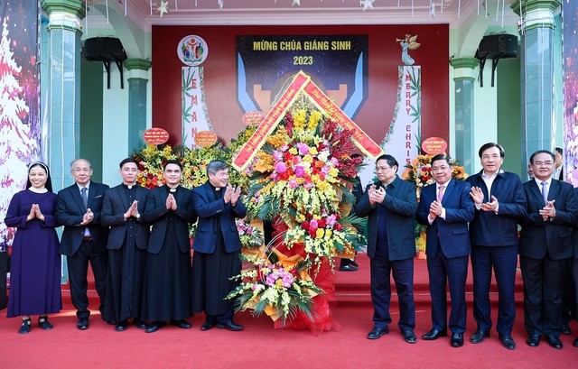 Prime Minister extends Christmas greetings to Catholics in Bac Giang