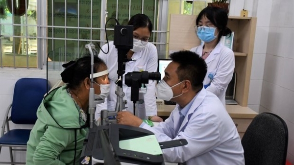 Australian fund helps Ba Ria - Vung Tau improve quality of refraction service