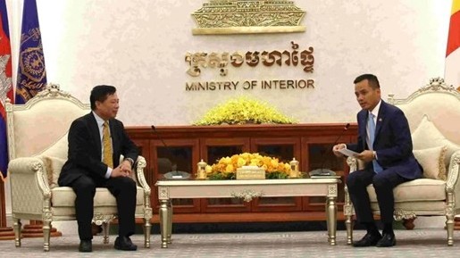 Vietnam, Cambodia vow to create favourable conditions for cross-border trade activities