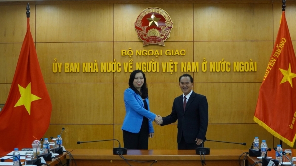 Vietnam, Laos strengthen cooperation in expatriate affairs: Deputy FM