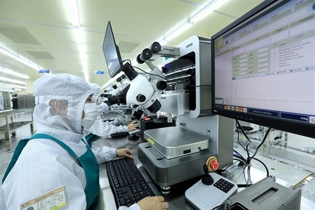 Production at RoK-invested Hana Micron Vina in the northern province of Bac Giang. (Photo: VNA) Production at RoK-invested Hana Micron Vina in the northern province of Bac Giang. (Photo: VNA)