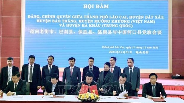 Lao Cai, China’s Yunnan province step up cooperation in economy, trade, industrial parks