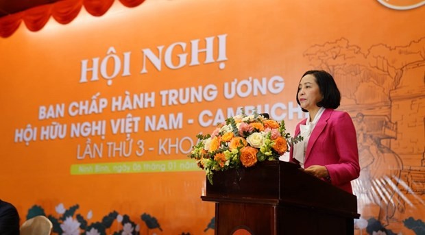 Chairwoman of the Vietnam-Cambodia Friendship Association Nguyen Thi Thanh speaks at the third meeting of the association's Central Committee in Ninh Binh province on January 6. (Source: VNA)