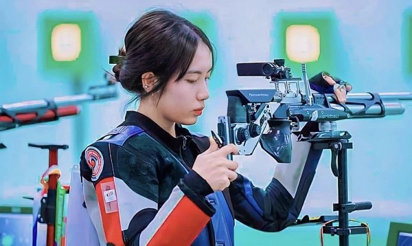 Đội tuyển bắn súng Việt Nam: VĐV Lê Thị Mộng Tuyền giành vé dự Olympic Paris 2024