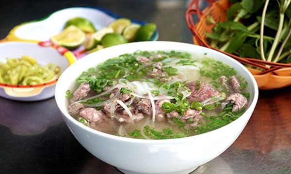 Vietnam’s Pho bo nominated among 20 of the world’s best soups: CNN Travel