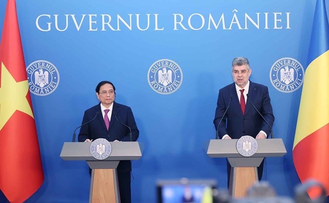 Vietnamese, Romanian Prime Ministers inform outcomes of talks at joint press conference