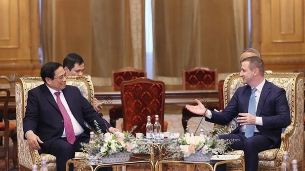 PM Pham Minh Chinh meets with Romanian President of Chamber of Deputies Alfred Simonis