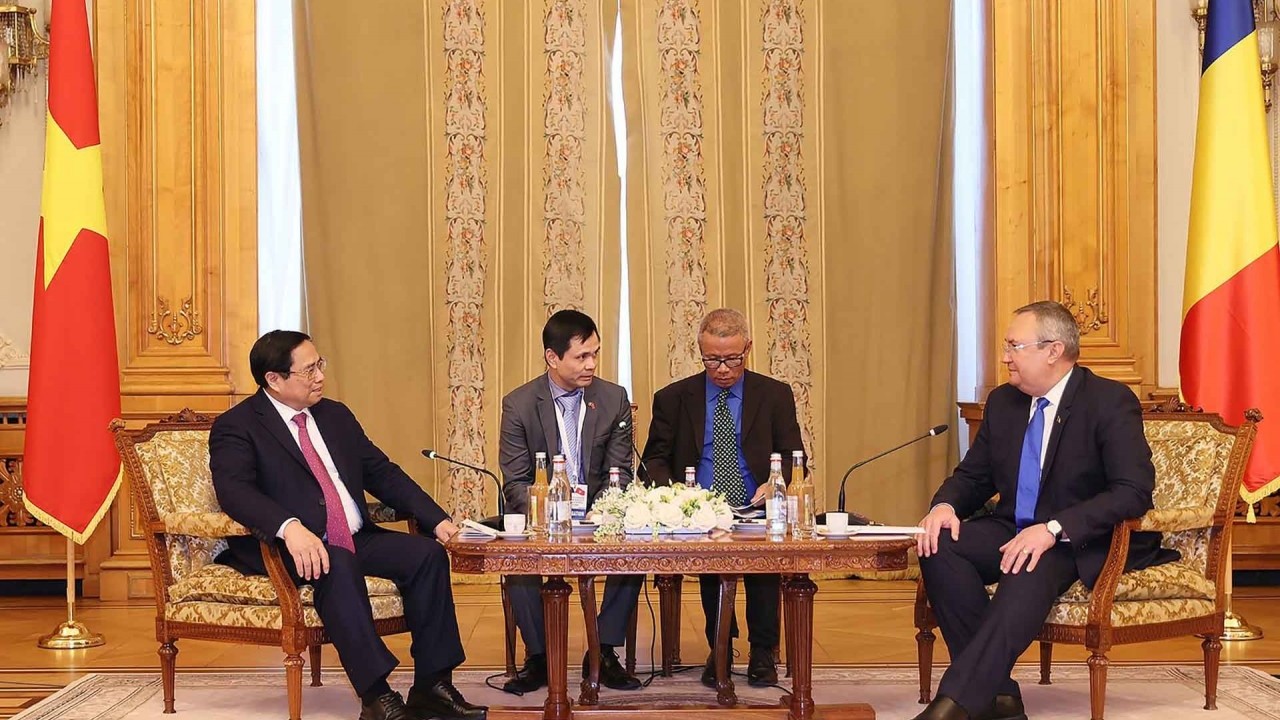 Vietnam, Romania agree to promote legislative cooperation: PM Pham Minh Chinh