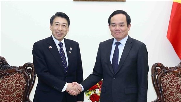 Deputy PM Tran Luu Quang hosts Governor of Fukuoka Hattori Seitarom