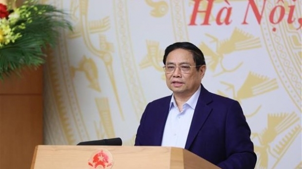 Prime Minister Pham Minh Chinh urges launching movement on doing away with makeshift houses