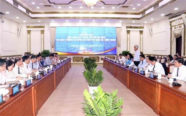 HCM City's leader works with Heads of Representative Missions abroad