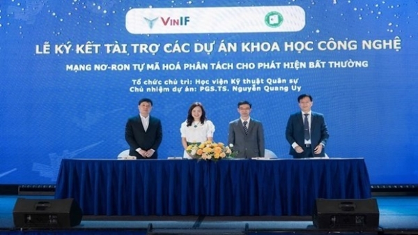 Vingroup Innovation Foundation continues sponsoring science, technology projects: Signing ceremony
