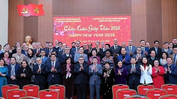 VUFO holds get-together on threshold of Lunar New Year festival