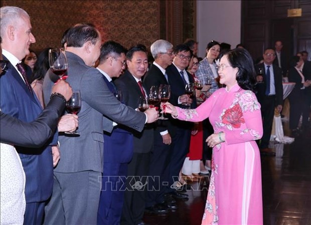 HCM City leaders meet with representatives of foreign diplomatic missions, organisations