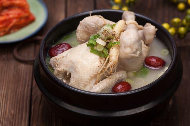 A pot of ginseng chicken soup, or samgyetang in Korean, is one of the popular Korean foods that attracts people from all over the world. Gettyimagesbank