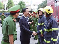 President Vo Van Thuong pays pre-Tet visit to Ho Chi Minh City