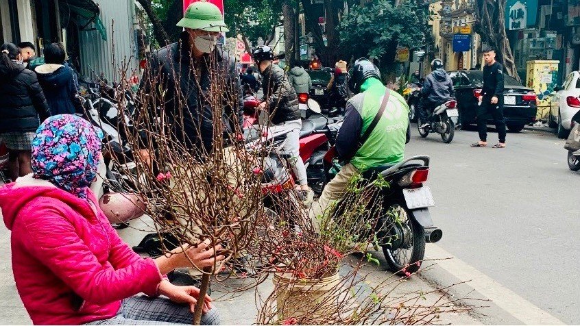 Efforts to keep Lunar New Year holiday alive