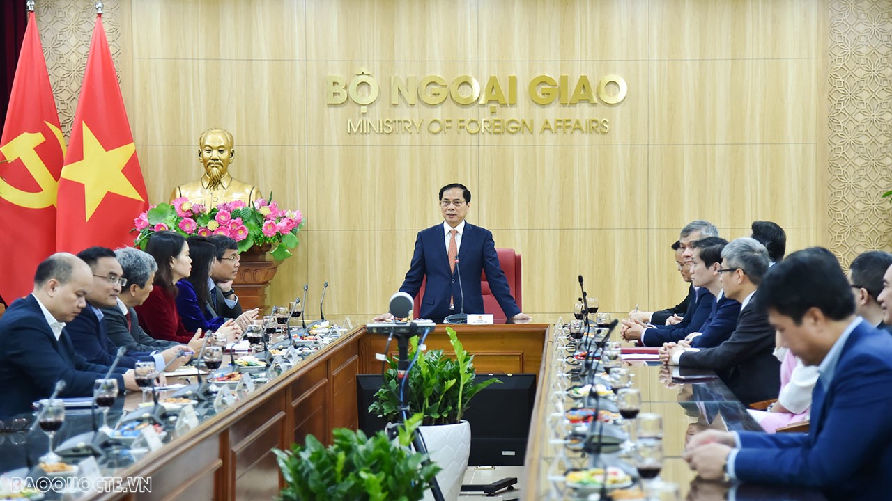 Diplomatic sector determines to achieve new accomplishments in 2024: Minister Bui Thanh Son