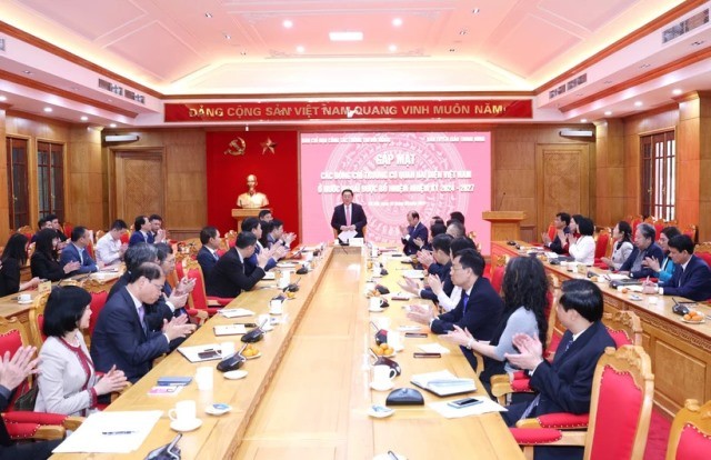 Party official meets new Heads of Representative Missions abroad
