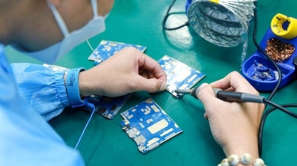 Efforts needed to make breakthrough in human resources for semiconductor industry: Experts