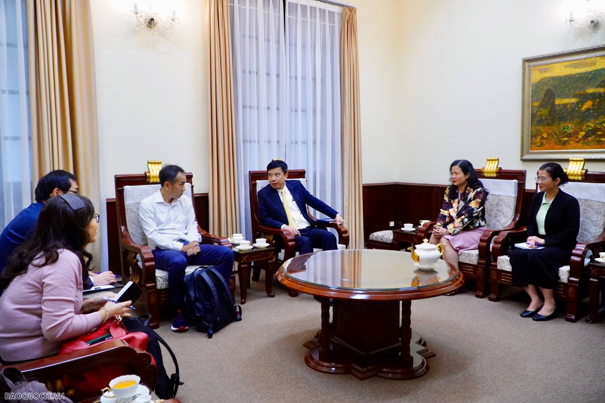 World & Vietnam Report and Nikkei discuss cooperation directions
