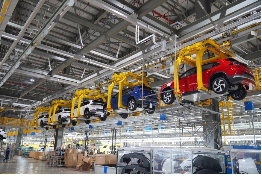 Modern electric car production line of an electric vehicle manufacturing company in Vietnam. (Photo: Vinfast)