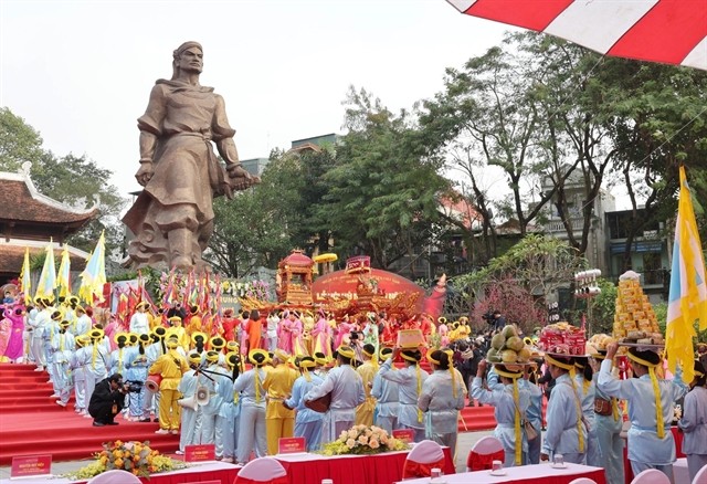 Đống Đa Festival is held on the 5th day of the first lunar month to commemorate Emperor Quang Trung’s victory over Chinese Qing invaders over two centuries ago. VNA/VNS Photo Minh Quyết