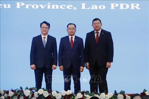 Cambodian, Lao and Vietnamese officials (Photo: VNA)