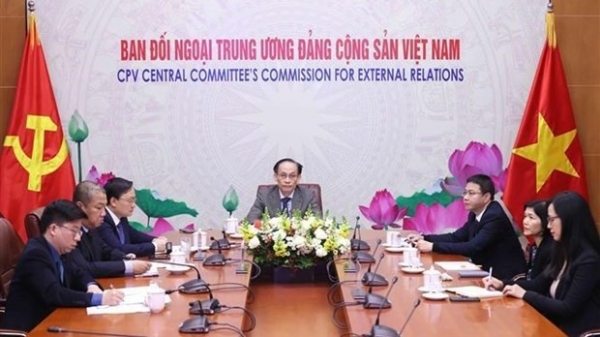 Party Secretary Le Hoai Trung holds online talks with Cuban counterpart