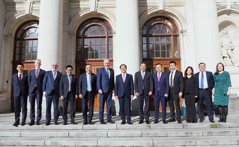 Vietnam, Ireland Foreign Ministers hold talks forging cooperation in various spheres