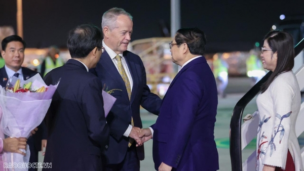 PM Pham Minh Chinh arrives in Melbourne for ASEAN - Australia Special Summit