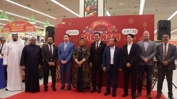 Trước thềm cao điểm mua sắm tháng Ramadan, sản phẩm Việt Nam được quảng bá tại đại siêu thị Lulu ở Kuwait