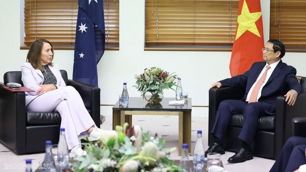 PM Pham Minh Chinh meets with Australian Senate President