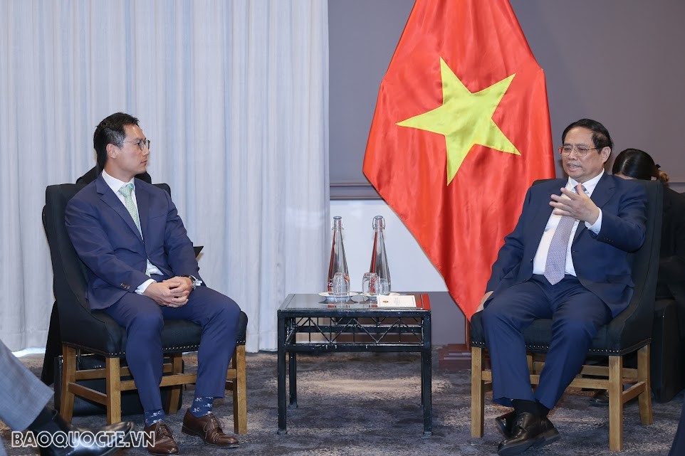 PM Pham Minh Chinh receives executives of Australian enterprises