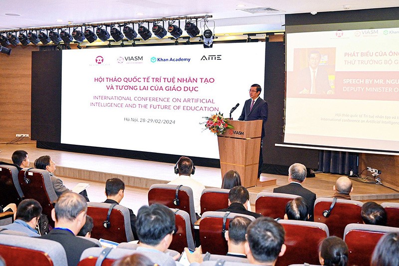 Deputy Minister Nguyen Van Phuc asserts that artificial intelligence plays a significant role in defining the future of education. Deputy Minister Nguyen Van Phuc asserts that artificial intelligence plays a significant role in defining the future of education.