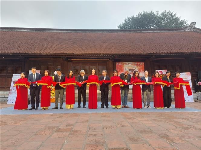 International artists to participate in the large-ever watercolor painting exhibition at the Temple of Literature